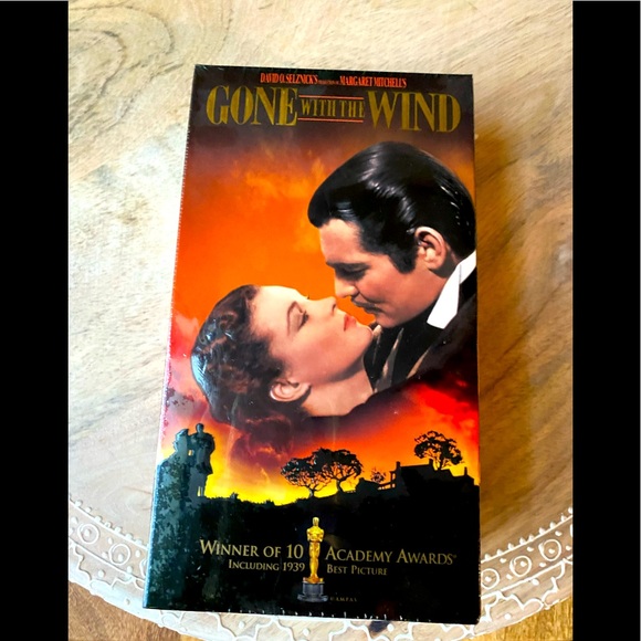 New Sealed Gone with The Wind VHS Box Set - Picture 1 of 6
